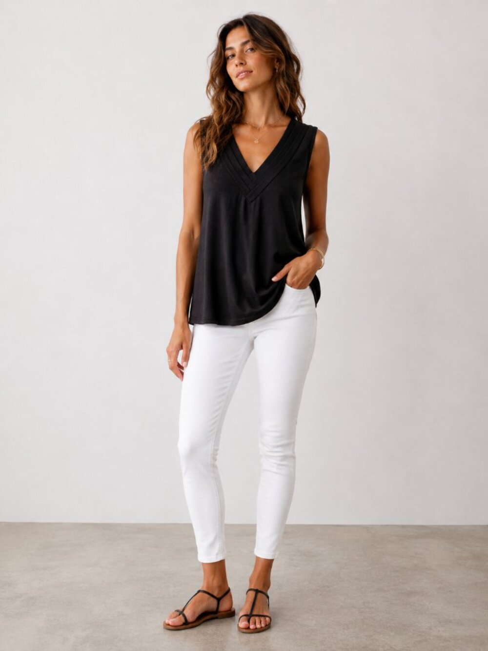 LOMON Tank Top Black Knit V-Neck Curved Hem A-Line Casual Relaxed Fit Size M NWT - Picture 2 of 9